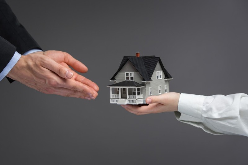 房产律师咨询/借名买房法律效力如何认定？